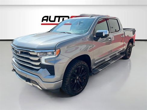 Used 2025 Chevrolet Silverado 1500 High Country w/ High Country Premium Package image 3