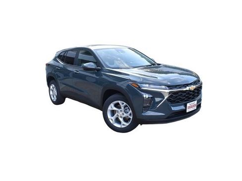 New 2026 Chevrolet Trax LS w/ LS Convenience Package image 2