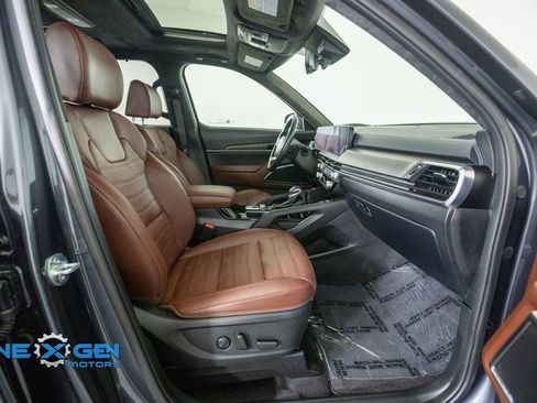Used 2024 Kia Telluride SX Prestige AWD/4WD image 43