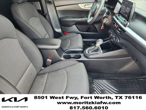 Certified 2022 Kia Forte LXS w/ LXS Technology Package FWD image 12
