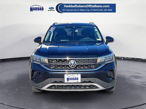 Used 2022 Volkswagen Taos SE w/ Panoramic Sunroof Package image 8