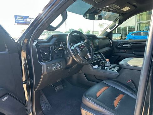 Used 2023 GMC Sierra 1500 AT4 AWD/4WD image 15