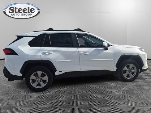 Used 2025 Toyota RAV4 XLE w/ Convenience Package image 6