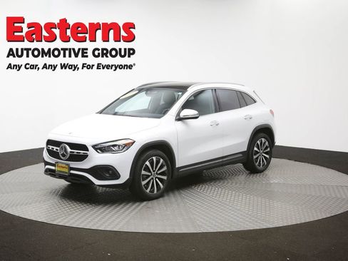 Used 2023 Mercedes-Benz GLA 250 4MATIC w/ Premium Package image 59