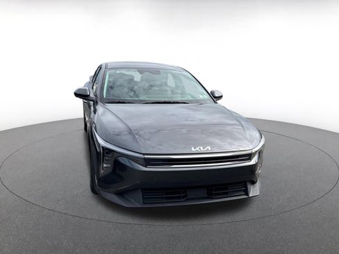 Used 2025 Kia K4 FWD image 2