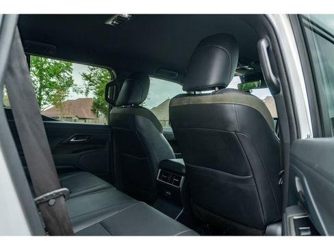 Used 2024 Lexus GX 550 AWD/4WD image 15