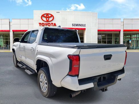 Used 2024 Toyota Tacoma SR5 w/ SR5 Upgrade Package RWD image 4