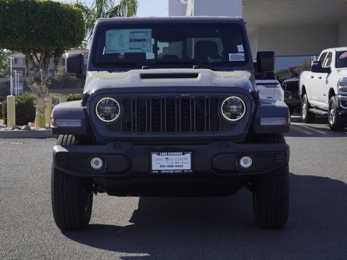New 2026 Jeep Gladiator Sport AWD/4WD image 9