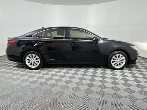 Used 2014 Lexus ES 300h 300h image 9