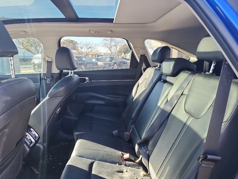 Used 2021 Kia Sorento S w/ Panoramic Sunroof Package image 11