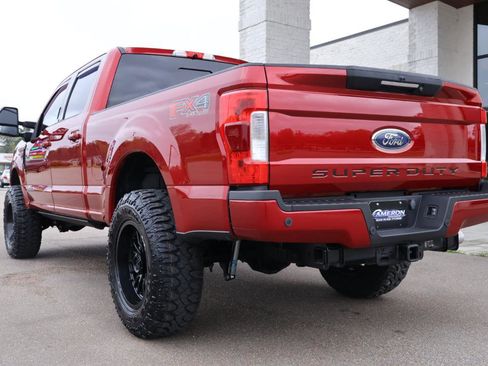 Used 2019 Ford F250 Lariat w/ Lariat Ultimate Package image 3