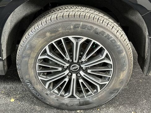 New 2025 Nissan Armada Platinum RWD image 10