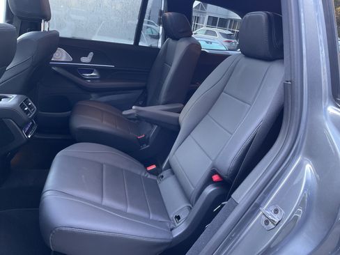 Certified 2025 Mercedes-Benz GLS 450 4MATIC image 41