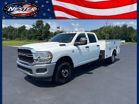 Used 2024 RAM 3500 Tradesman w/ Chrome Appearance Group AWD/4WD image 1