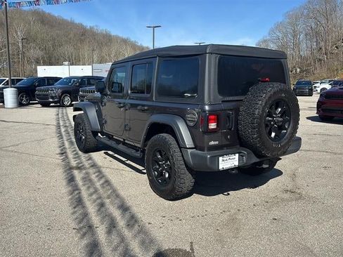 Used 2022 Jeep Wrangler Unlimited Sport AWD/4WD image 7