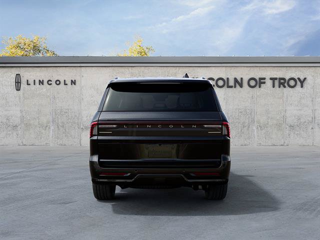 New 2027 Lincoln Navigator Reserve w/ Jet Appearance Package AWD/4WD image 7