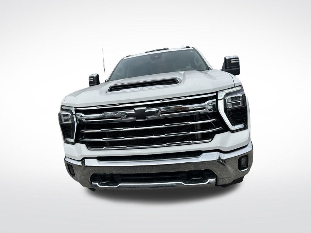 Used 2024 Chevrolet Silverado 2500 LTZ w/ LTZ Convenience Package AWD/4WD image 2