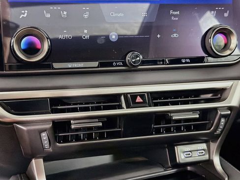 Used 2023 Lexus RX 350 w/ Accessory Package (2T) AWD/4WD image 20