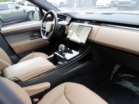 Certified 2025 Land Rover Range Rover Sport SE AWD/4WD image 11