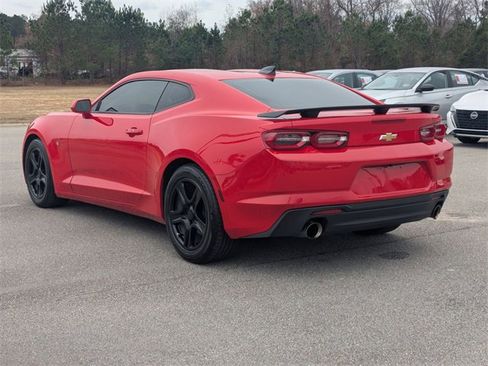 Used 2023 Chevrolet Camaro LT image 5