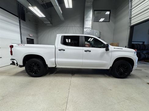 Used 2023 Chevrolet Silverado 1500 Custom w/ LPO, Dark Essentials Package AWD/4WD image 9
