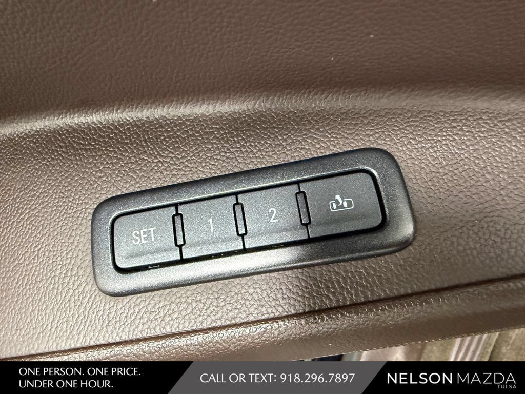Used 2016 GMC Yukon Denali w/ Open Road Package AWD/4WD image 23