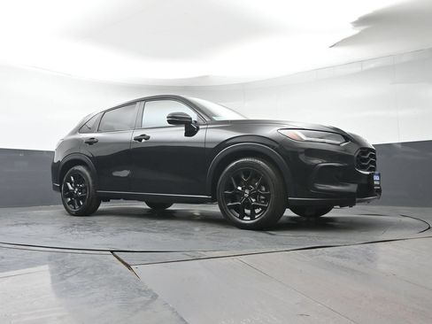 Certified 2024 Honda HR-V Sport image 32