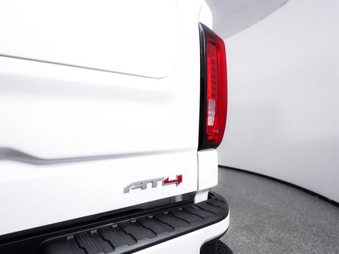 Used 2025 GMC Sierra 1500 AT4 AWD/4WD image 8