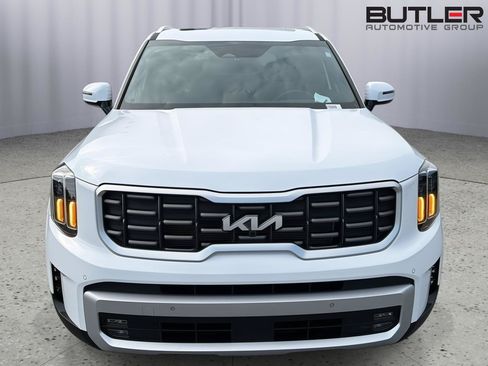 Used 2024 Kia Telluride SX w/ Towing Package FWD image 9