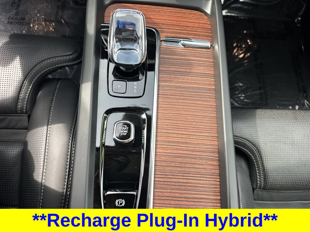 Certified 2024 Volvo XC60 T8 Ultimate w/ Protection Package Premier AWD/4WD image 21