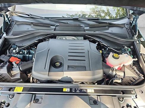 New 2025 Land Rover Range Rover Sport SE image 30