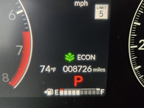 Used 2025 Honda Pilot Touring image 25