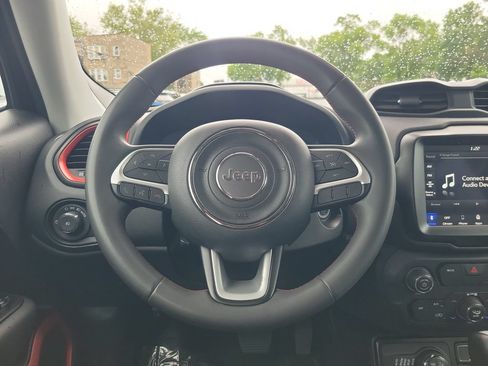 Certified 2023 Jeep Renegade Trailhawk AWD/4WD image 17