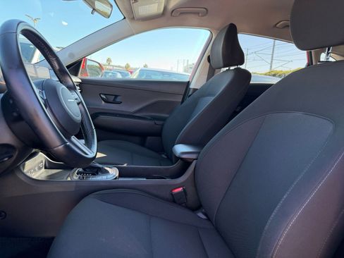 Used 2025 Hyundai Kona SEL image 27