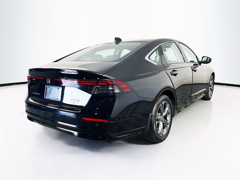 Used 2025 Honda Accord EX-L image 9