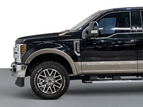 Used 2019 Ford F250 Lariat w/ Lariat Ultimate Package AWD/4WD image 10