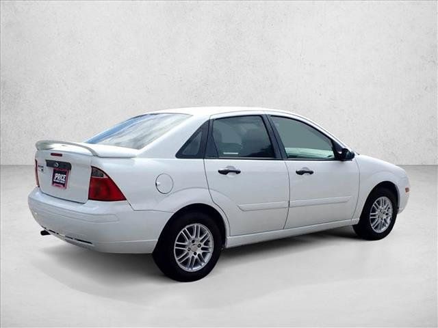 Used 2007 Ford Focus S FWD image 4