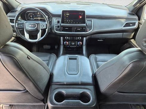 Used 2022 GMC Yukon XL SLT w/ SLT Premium Package RWD image 17