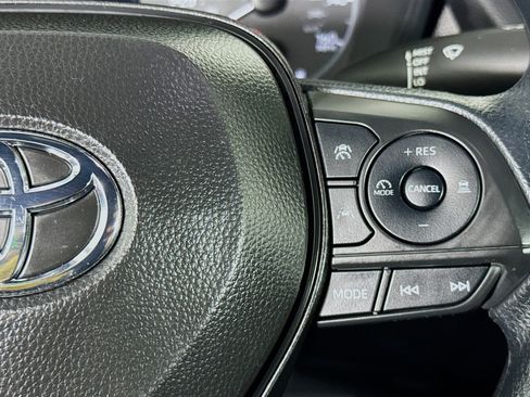 Used 2024 Toyota Corolla Cross AWD Hybrid image 13