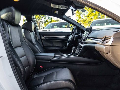 Used 2019 Honda Accord Sport image 20