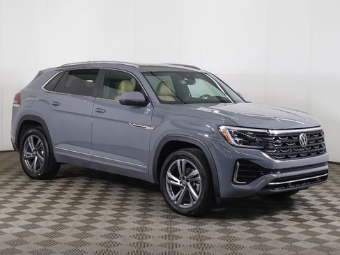 Used 2024 Volkswagen Atlas Cross Sport SEL R-Line AWD/4WD image 60
