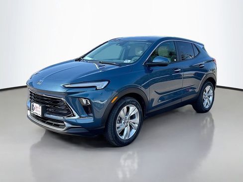 Used 2024 Buick Encore GX Preferred w/ Comfort Package image 3