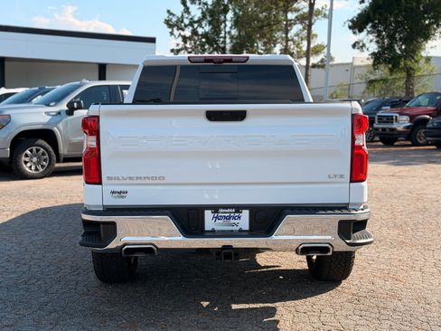 Used 2025 Chevrolet Silverado 1500 LTZ w/ LTZ Premium Package AWD/4WD image 11