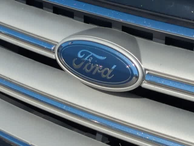 Used 2018 Ford Escape SEL FWD image 12