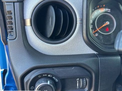 Used 2024 Jeep Wrangler Sport S image 23