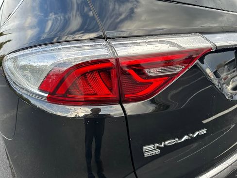 Used 2024 Buick Enclave Essence w/ Sport Touring Edition image 10