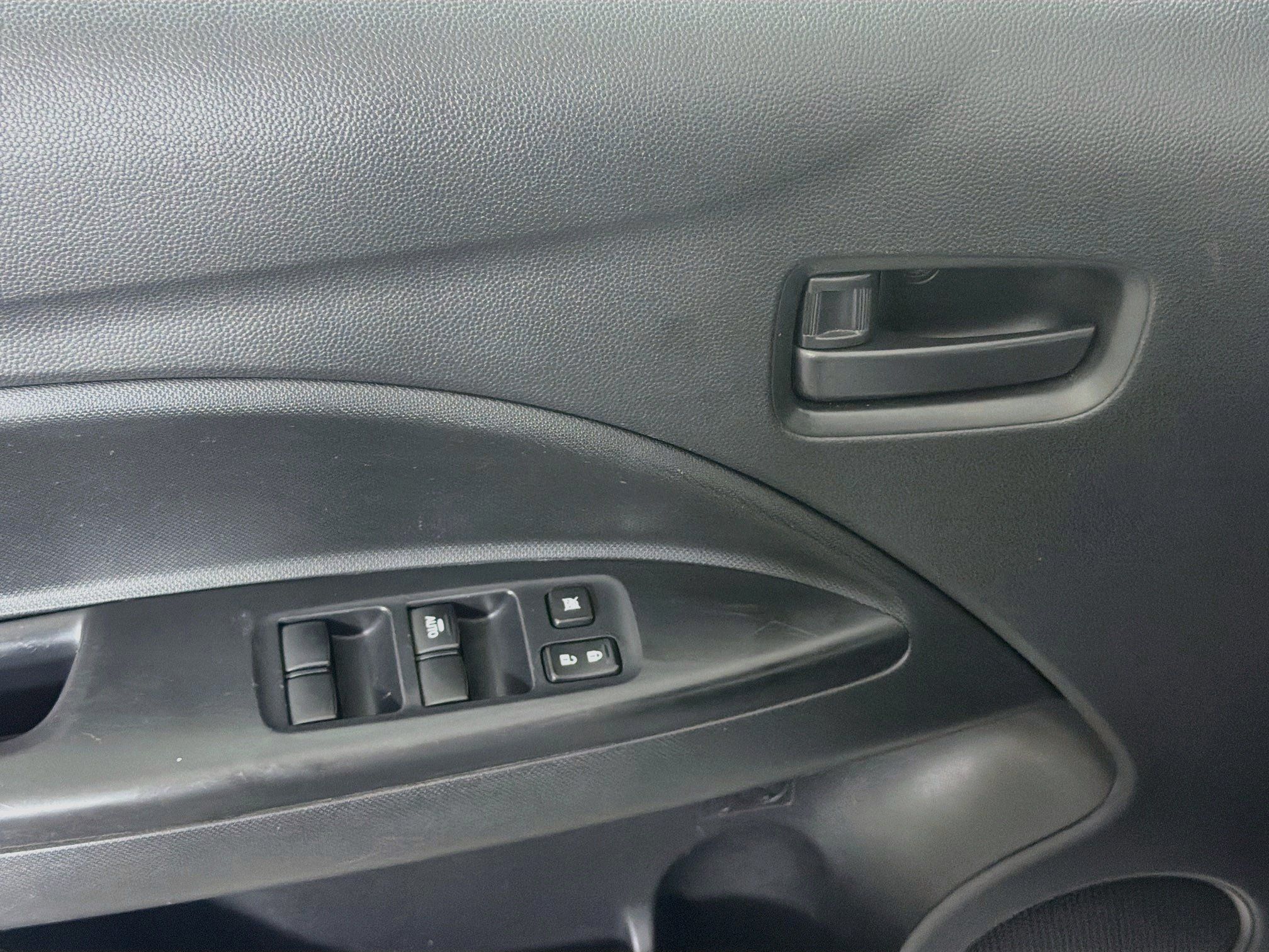Used 2024 Mitsubishi Mirage ES FWD image 15