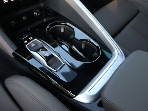 Used 2025 Audi Q5 Premium Plus image 24