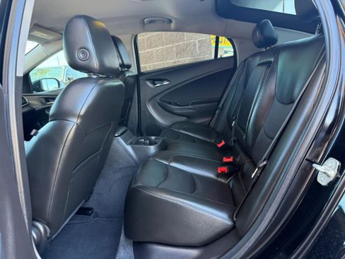 Used 2018 Chevrolet Volt Premier w/ Driver Confidence Package FWD image 43