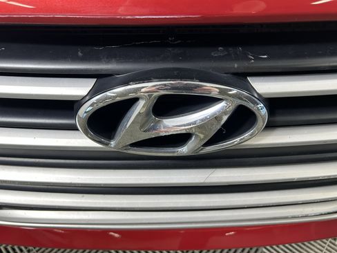 Used 2017 Hyundai Elantra SE FWD image 8